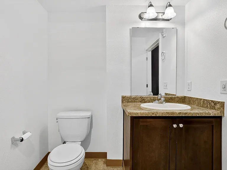 117-121 SE 125th Ave #151 — Photo 20