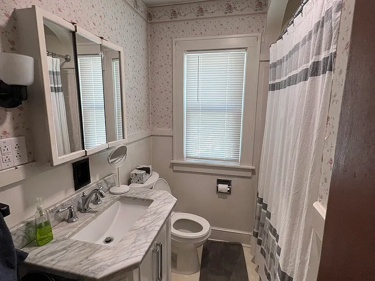 412 Massachusetts Ave — Photo 13