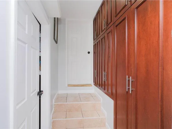 2612 Harway Avenue image 12 of 30