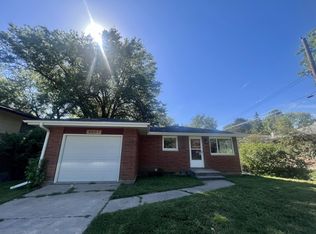 4007 S 37th St, Lincoln, NE 68506