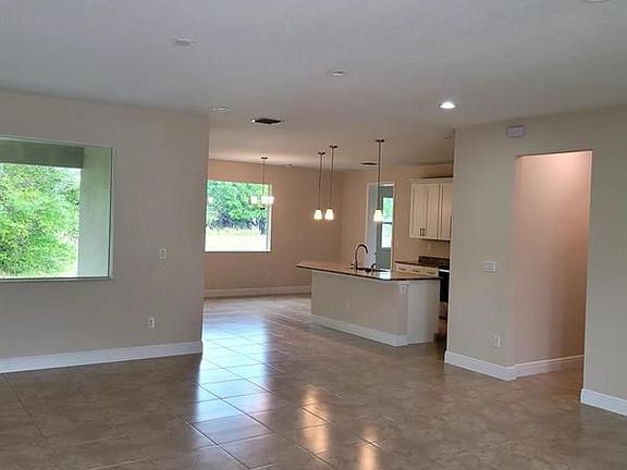 3rd image of 6215 NW Odate Ct