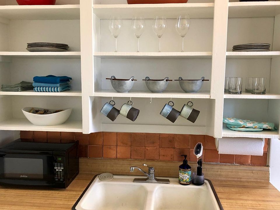 1st image of 315 10th St NW APT 2