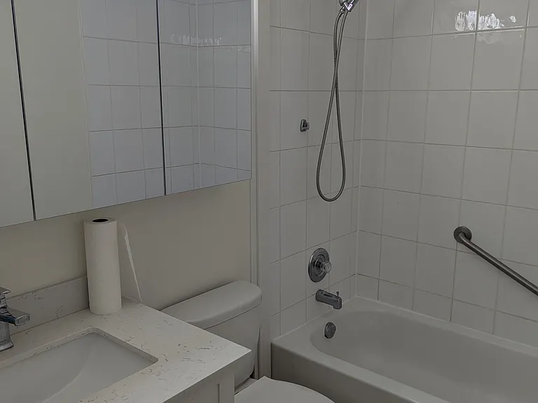 92 Church St S #311 — Photo 10