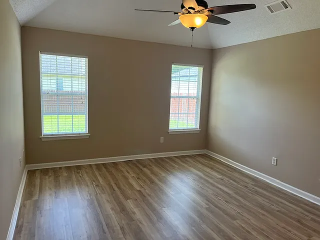 6555 Whitten Grove Dr — Photo 11