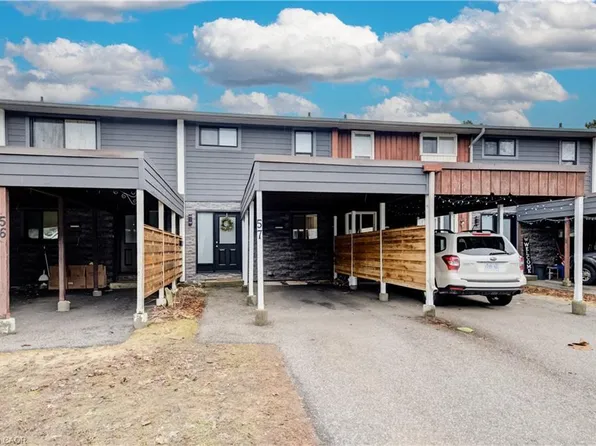 135 Chalmers St S #57, Cambridge, ON N1R 6M2