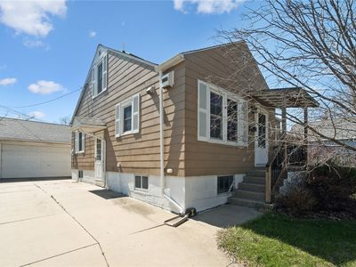 1799 Park Ave, Marion, IA, 52302