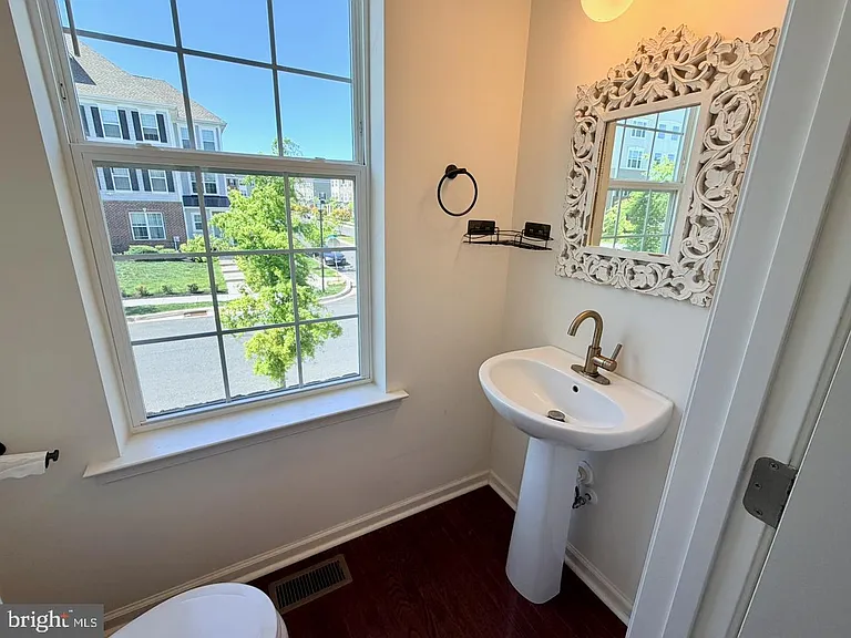 3744 Green St — Photo 33