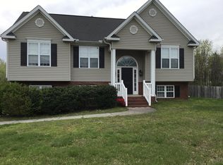 6143 Tory Ct, High Point, NC 27265