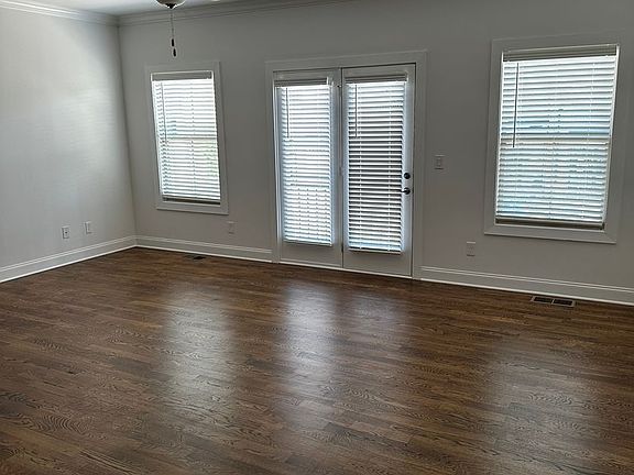 5th image of 170 Greenbrook North Way