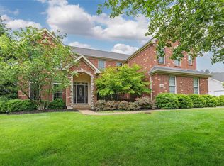 2734 Wynncrest Manor Dr, Chesterfield, MO 63005