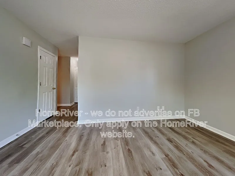 3 bed, 2.0 bath, 1120 sqft, $1,620 — Photo 4