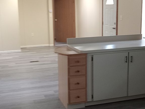 3rd image of 557 SE County Road Y APT 4