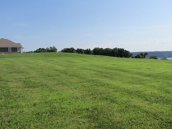 3rd image of 227 Acre St