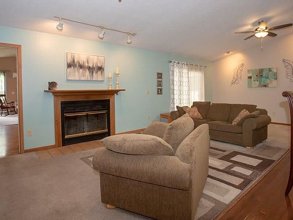 5th image of 10411 Meadowhurst Ln