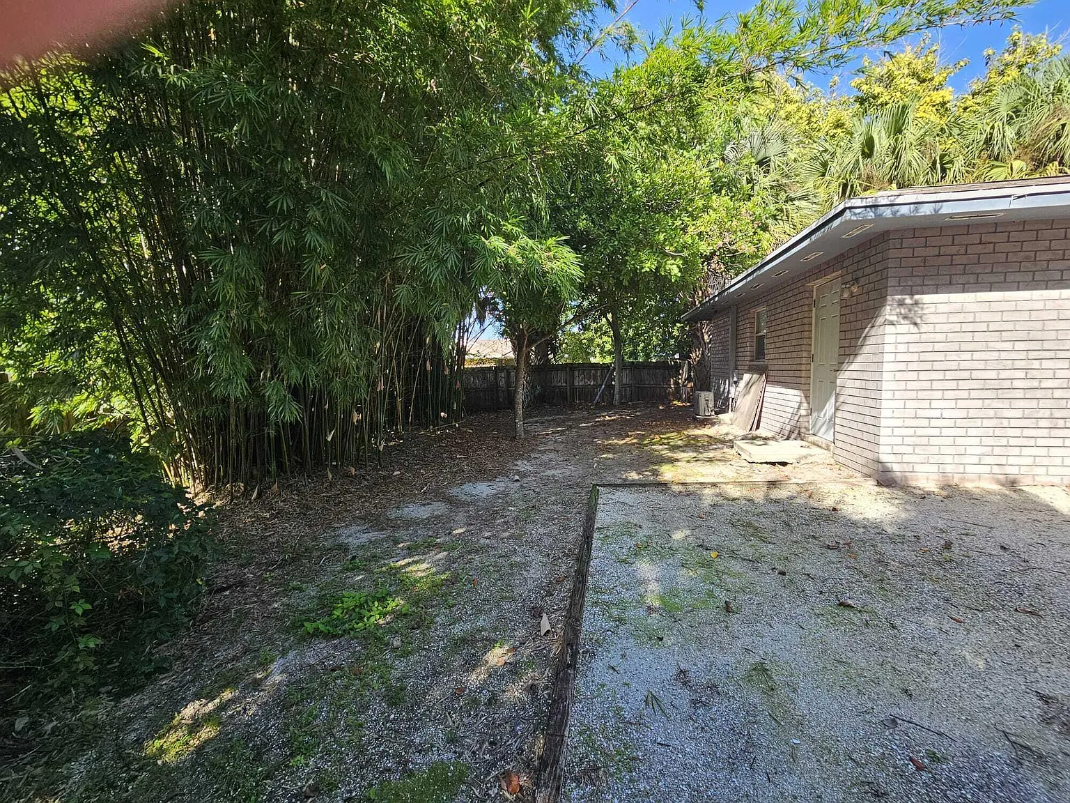Studio, 1.0 bath, 400 sqft, $1,300 — Photo 3