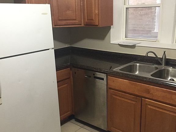 4th image of 1818 Oak Park Ave #0