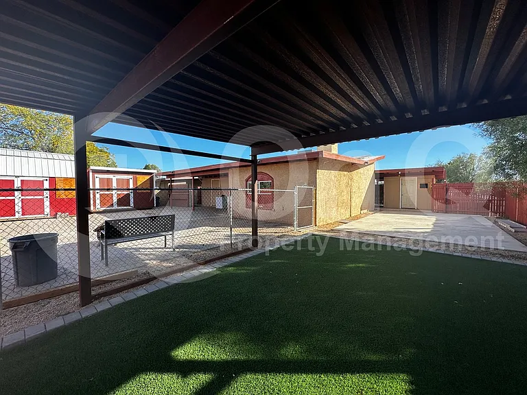 1132 W Knox Pl — Photo 26