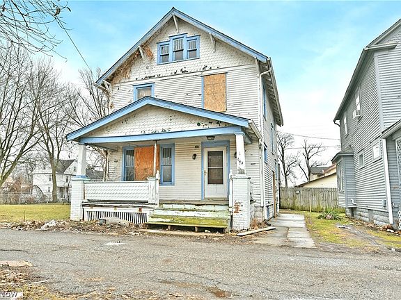 2nd image of 642 Saint Clair Ave