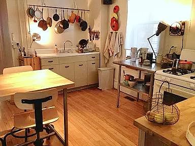 2nd image of 1510 N Fairfield Ave APT 1
