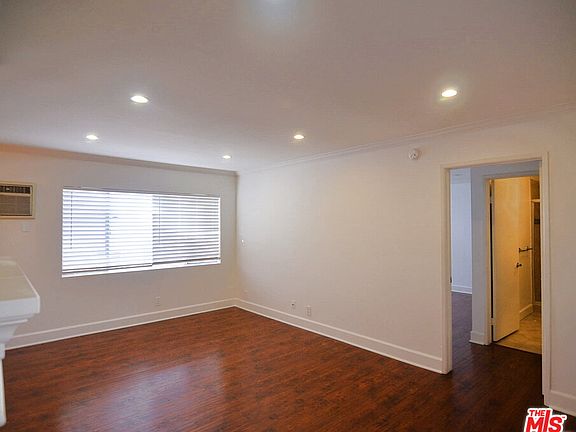 3rd image of 1559 S Armacost Ave #202