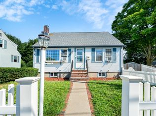 24 Bolton St, Reading, MA 01867