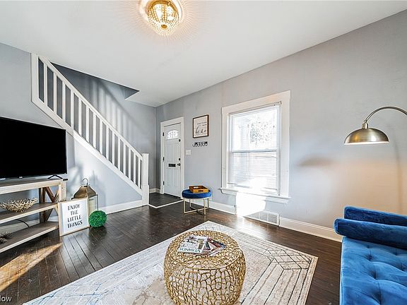 3rd image of 4411 John Ave