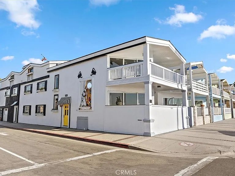 2214 W Oceanfront #B — Photo 27