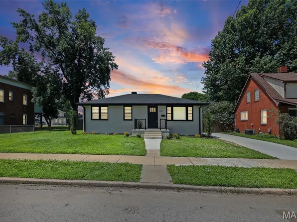 320 S Main St, Wood River, IL 62095