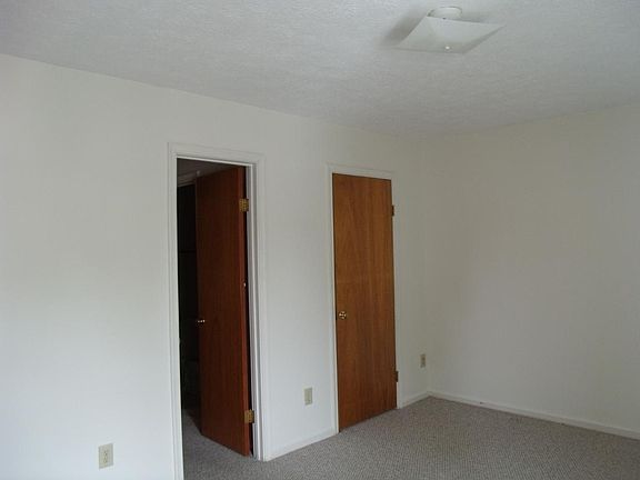 3rd image of 370 Deputy Ln Unit C