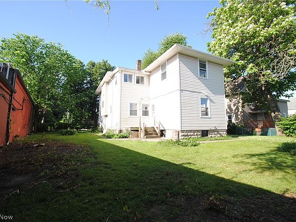 2nd image of 19038 Westwood Dr
