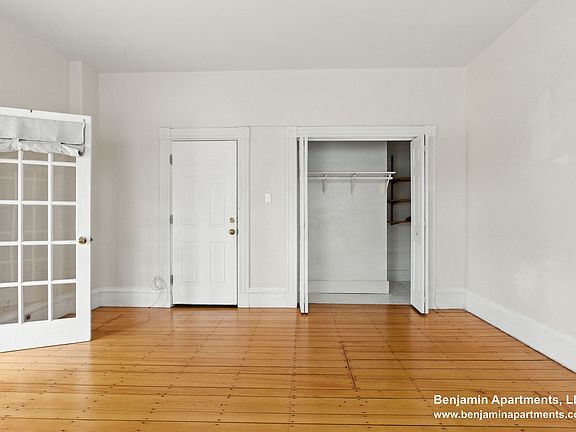 4th image of 547 Broadway APT 1A