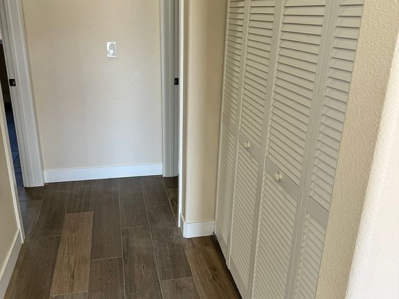 3rd image of 5934 Lakeside Ct #2