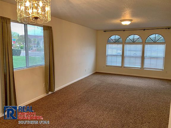 3rd image of 1157 N 1570 W #28