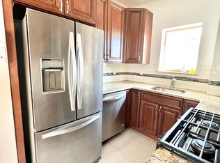 20 Spring St #2F, Staten Island, NY 10304