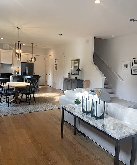 119 W 4th Ave — Photo 4