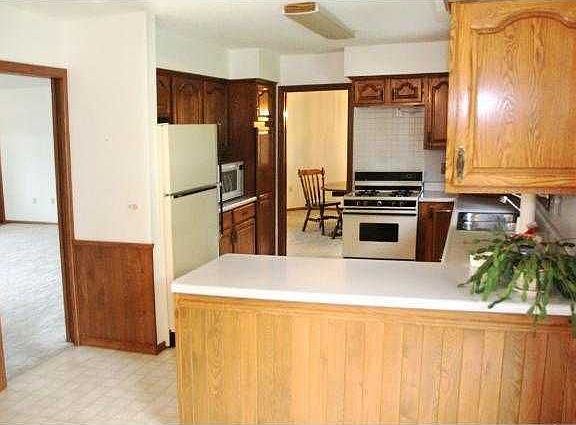 4th image of 2786 Henslow Ave N