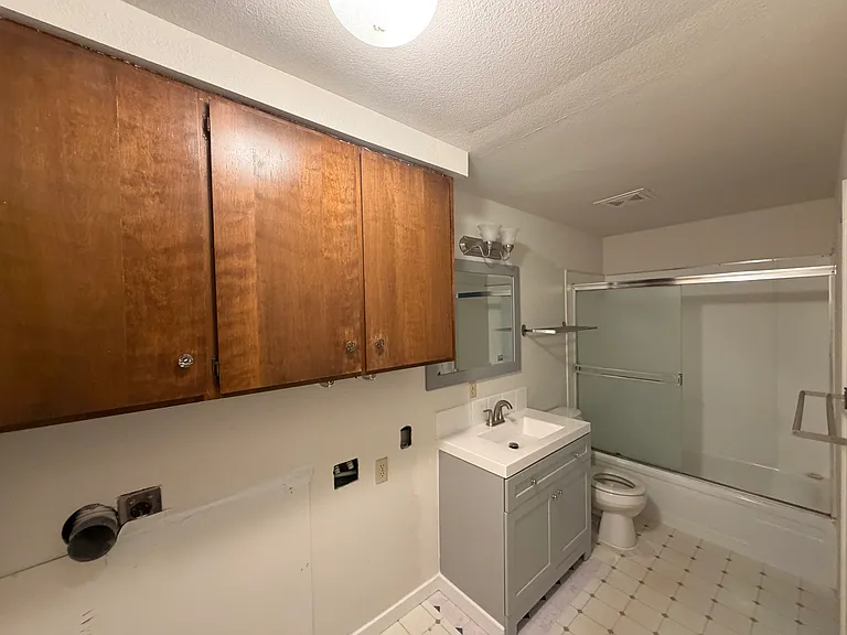 405 N Haines St — Photo 15