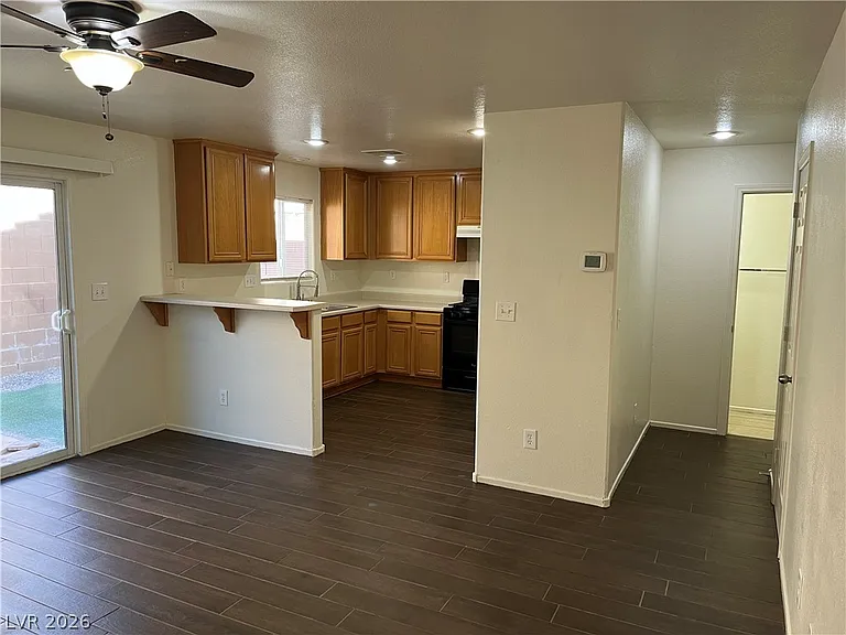 7933 Winken Ct — Photo 2