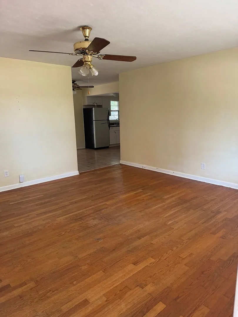 551 S Belcrest Ave Springfield, MO 65802 — Photo 2