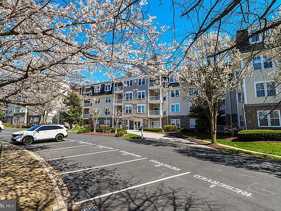 2nd image of 2500 Waterside Dr Unit 415