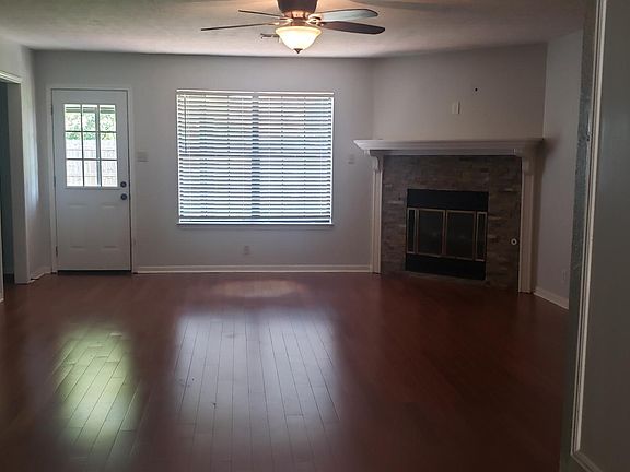 2nd image of 1504 N 25th St #3