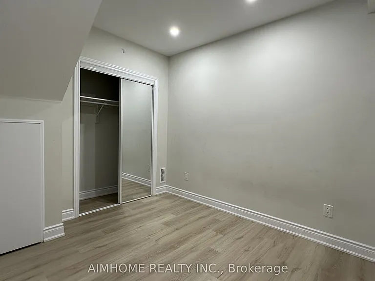 4 Flagg Ave #BASEMENT — Photo 16