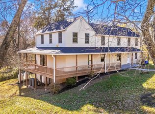 21810 Big Woods Rd, Dickerson, MD 20842