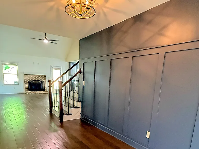 338 Brookstone Dr — Photo 3