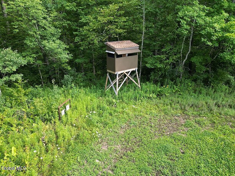 3rd image of 418 Saddlemire Hill Road