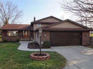 30230 Ridge Rd, Wickliffe, OH 44092