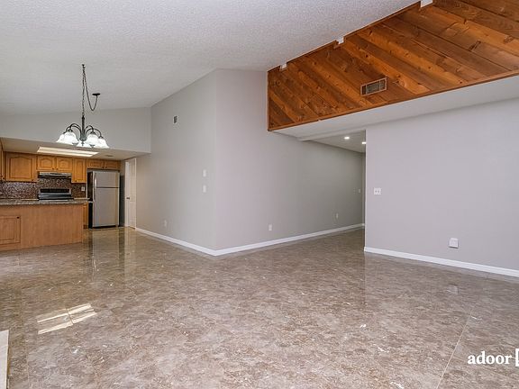 5th image of 2210 Valleybrook Ave