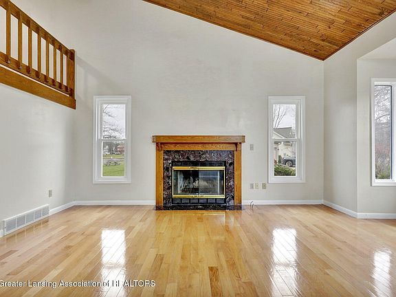 5th image of 1568 Stonehaven Dr