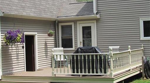 3rd image of 115 Riverview Dr