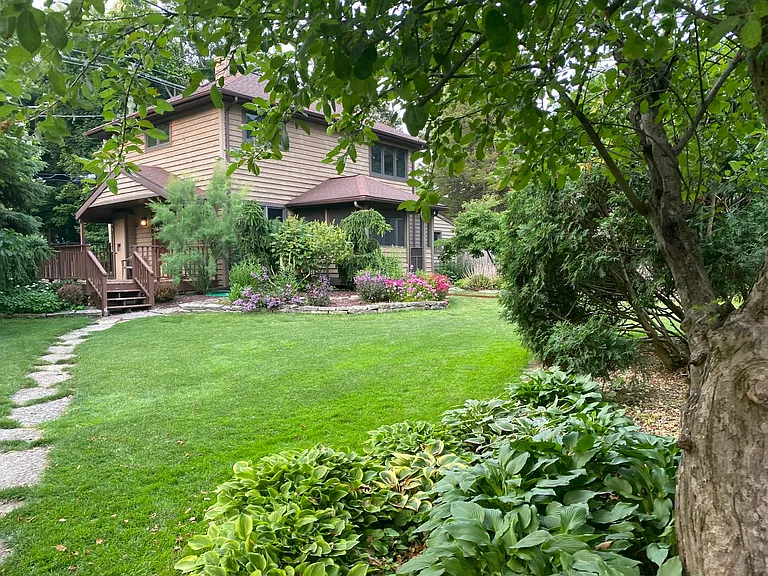 1117 1/2 W Rocky Beach Ln #A — Photo 26
